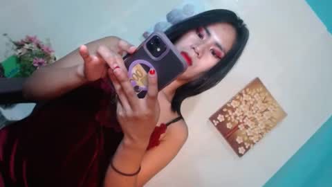 Snapshot of yourhottie_winxxx chatting on 01/26/25, 08:34 Mauie online show from 01/26/25, 08:34