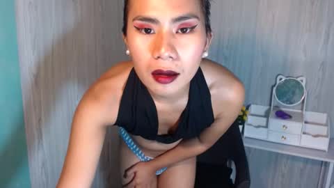 Snapshot of yourhottie_winxxx chatting on 02/28/25, 07:35 Mauie online show from 02/28/25, 07:35