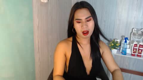 Snapshot of yourhottie_winxxx chatting on 09/19/25, 08:42 Mauie online show from 09/19/25, 08:42