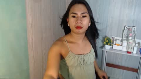 Snapshot of yourhottie_winxxx chatting on 10/06/25, 03:15 Mauie online show from 10/06/25, 03:15