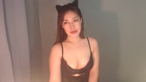 yourhotyash_ online show from 05/14/26, 04:47