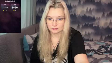 Snapshot of yourjessy chatting on 11/01/25, 02:13 yourjessy online show from 11/01/25, 02:13