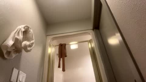 Kaitie Cummings online show from 02/06/26, 12:19