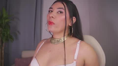 EMELY online show from 02/21/26, 12:00