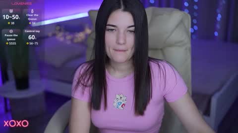 L O L A online show from 11/15/25, 04:03