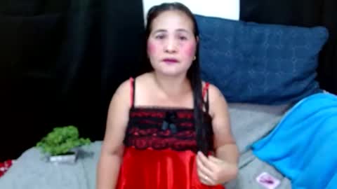 Snapshot of yourlove_regine chatting on 06/08/26, 02:56 Regine online show from 06/08/26, 02:56