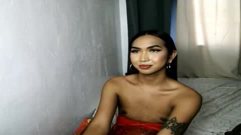 Snapshot of yourlovebella88 chatting on 02/19/25, 06:55 yourlovebella88 online show from 02/19/25, 06:55