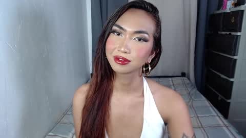 Snapshot of yourlovebella88 chatting on 02/25/25, 05:36 yourlovebella88 online show from 02/25/25, 05:36