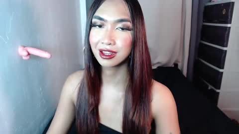 Snapshot of yourlovebella88 chatting on 03/02/25, 09:32 yourlovebella88 online show from 03/02/25, 09:32