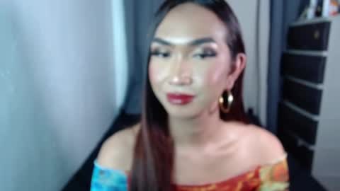 Snapshot of yourlovebella88 chatting on 03/04/25, 09:00 yourlovebella88 online show from 03/04/25, 09:00
