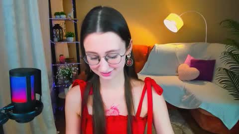 Snapshot of yourlovelystoryy chatting on 11/16/25, 04:23 Vetta online show from 11/16/25, 04:23