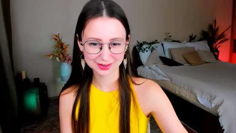 Snapshot of yourlovelystoryy chatting on 12/02/25, 11:26 Vetta online show from 12/02/25, 11:26