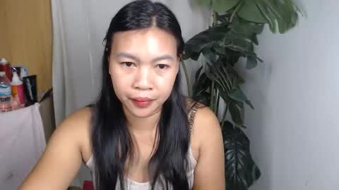 Snapshot of yourmaryflor chatting on 09/23/25, 12:52 yourmaryflor online show from 09/23/25, 12:52