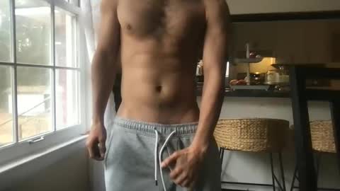 yourmodel online show from 02/07/25, 02:15