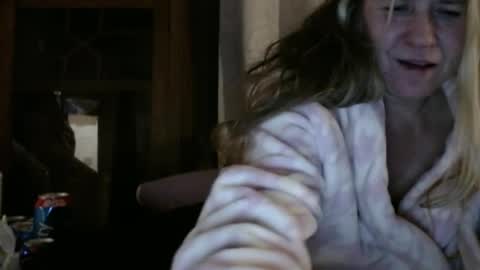 yourmomma999 online show from 01/21/25, 11:24