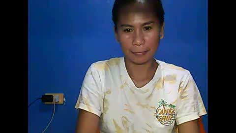 yourmorenagirl69 online show from 09/15/25, 07:19