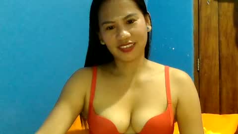 yourmorenagirl69 online show from 05/30/26, 10:23