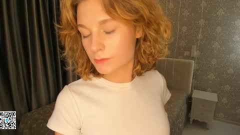 Snapshot of yourmuseee chatting on 02/08/26, 01:36 Sonya online show from 02/08/26, 01:36