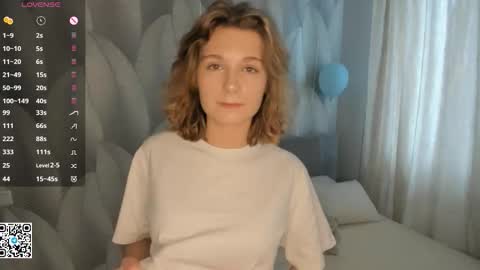 Snapshot of yourmuseee chatting on 03/03/26, 10:54 Sonya online show from 03/03/26, 10:54