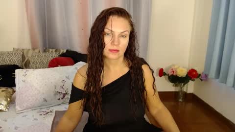 Snapshot of yourmysterycharm chatting on 02/25/25, 06:47 yourmysterycharm online show from 02/25/25, 06:47