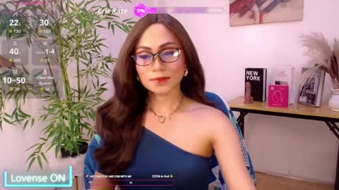 Snapshot of yournaughty_poxysweet chatting on 06/23/26, 10:24 poxy online show from 06/23/26, 10:24