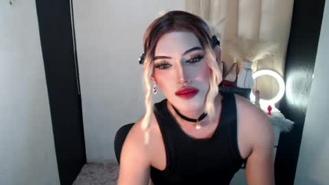 TIFFANY SUCKING QUEEN online show from 08/09/26, 03:23