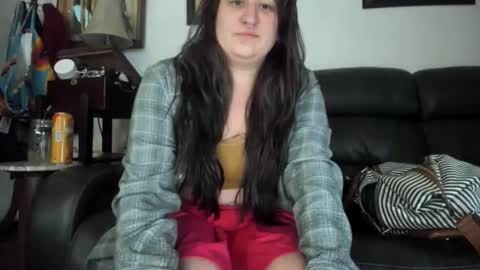 Snapshot of yournewfavoritecamgirl chatting on 02/26/26, 02:05 Lexi online show from 02/26/26, 02:05