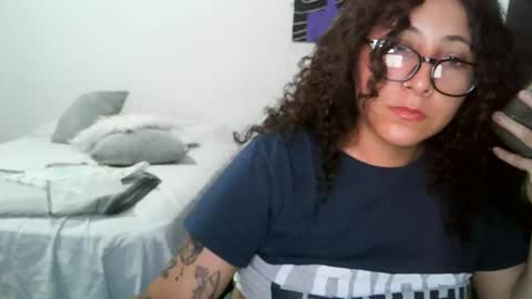 Serena online show from 02/04/25, 03:54