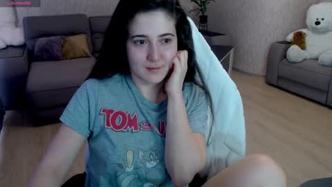 Snapshot of yourr_muse chatting on 02/23/25, 05:12 Yourr Muse online show from 02/23/25, 05:12