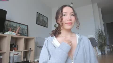 youre meyy online show from 11/15/25, 09:06