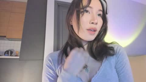 youre meyy online show from 04/04/26, 04:26