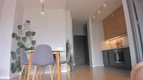 youre meyy online show from 05/31/26, 07:15