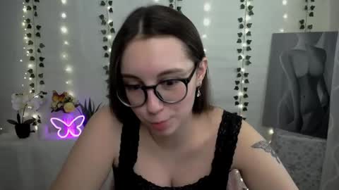 Snapshot of yours_piece_of_happiness_ chatting on 03/07/25, 10:13 Happy online show from 03/07/25, 10:13