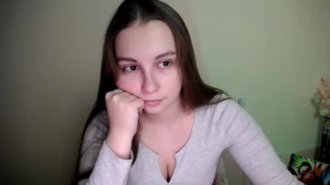 Snapshot of yours_piece_of_happiness_ chatting on 01/11/26, 06:07 Happy online show from 01/11/26, 06:07