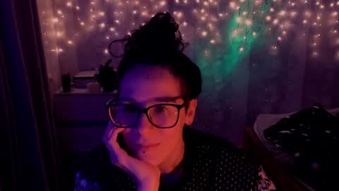 Snapshot of yourscosmic chatting on 12/22/24, 02:16 Yours Cosmic online show from 12/22/24, 02:16