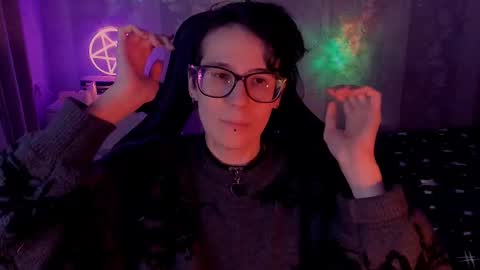 Snapshot of yourscosmic chatting on 02/28/25, 09:12 Yours Cosmic online show from 02/28/25, 09:12