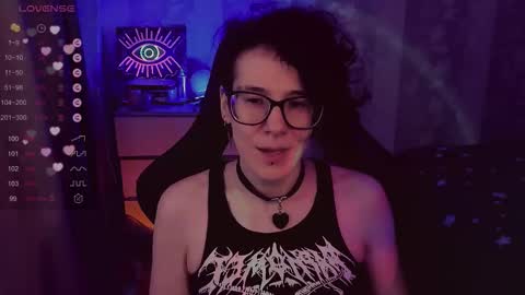 Snapshot of yourscosmic chatting on 10/10/25, 09:47 Yours Cosmic online show from 10/10/25, 09:47