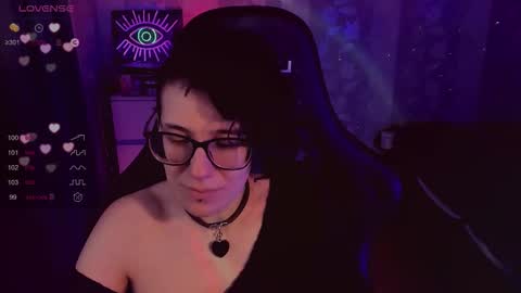 Snapshot of yourscosmic chatting on 11/06/25, 11:00 Yours Cosmic online show from 11/06/25, 11:00