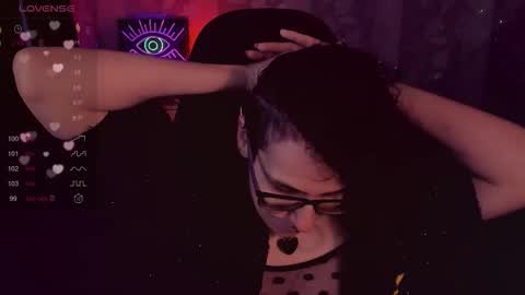 Snapshot of yourscosmic chatting on 11/12/25, 09:10 Yours Cosmic online show from 11/12/25, 09:10