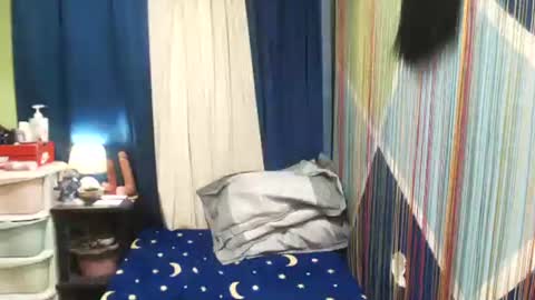 Nica Trocio online show from 04/19/26, 02:27