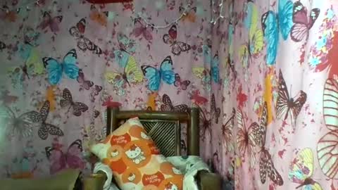 im MAY online show from 02/20/25, 08:36