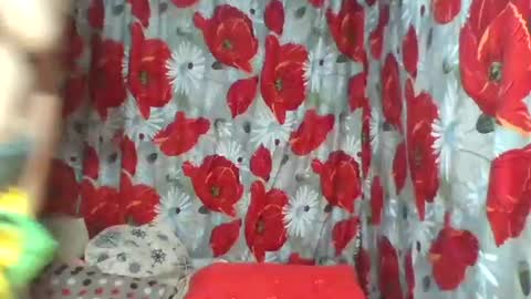 Snapshot of yourshygirl82 chatting on 05/27/26, 02:03 im MAY online show from 05/27/26, 02:03