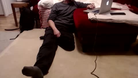 Snapshot of yourslav39119 chatting on 11/17/25, 06:24 yourslav39119 online show from 11/17/25, 06:24