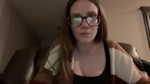 Snapshot of yourstrulylivy chatting on 12/10/24, 02:27 yourstrulylivy online show from 12/10/24, 02:27