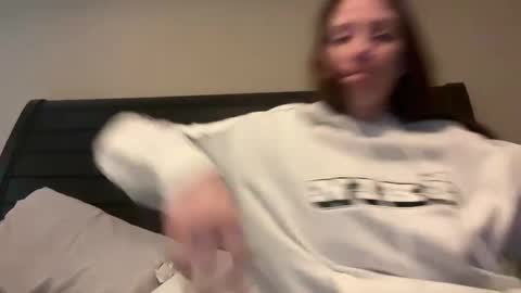 Snapshot of yourstrulylivy chatting on 12/26/24, 07:05 yourstrulylivy online show from 12/26/24, 07:05