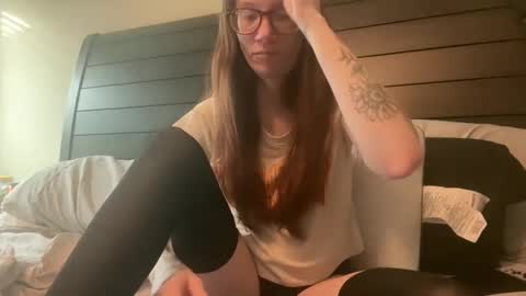 Snapshot of yourstrulylivy chatting on 02/06/25, 02:58 yourstrulylivy online show from 02/06/25, 02:58
