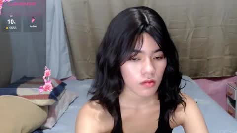 Snapshot of yoursweet_asian20 chatting on 09/23/25, 04:48 Maddie online show from 09/23/25, 04:48