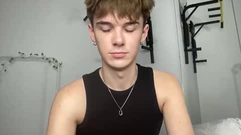 yoursweetyguy online show from 11/27/25, 06:32