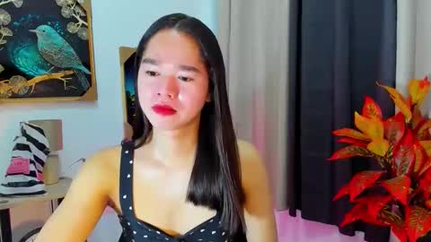 Snapshot of yourtinybunny chatting on 11/29/25, 02:47 yourtinybunny online show from 11/29/25, 02:47