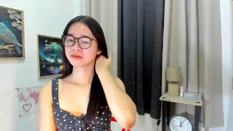 yourtinybunny online show from 07/17/26, 09:49